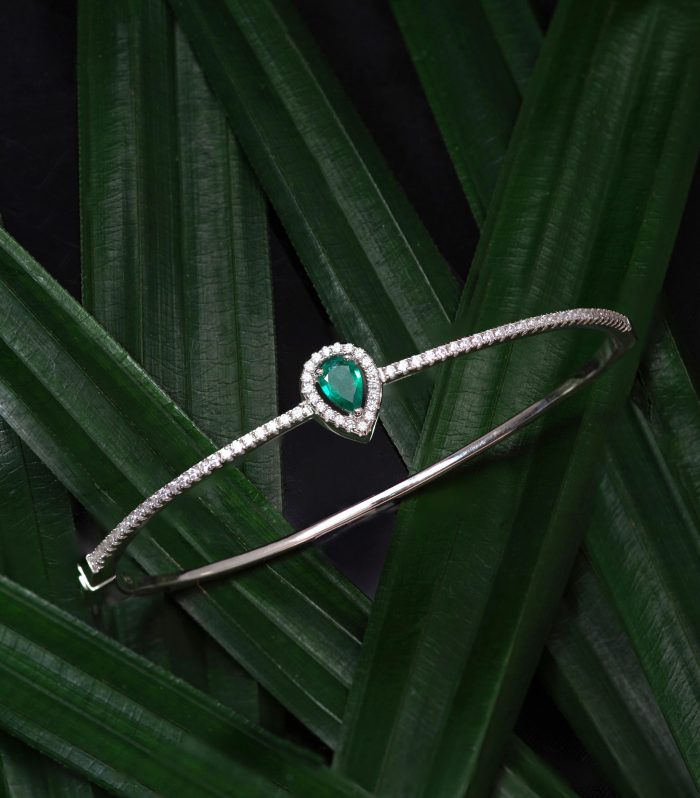 Aria Emerald Bangle in Sterling Silver (BSS/80)
